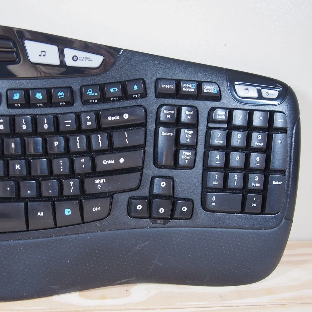 Logitech K350 Wave Keyboard Y-R0053 820-002546 Ergonomic‎ No USB Dongle, Tested